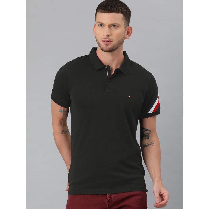 Men Black Solid Slim Fit Polo Collar T-shirt