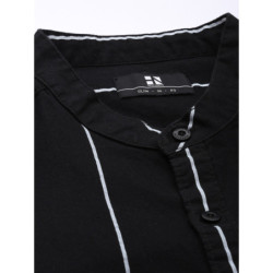 Men Black & White Slim Fit Striped Casual Shirt