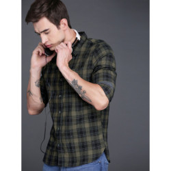 Men Olive Green & Black...