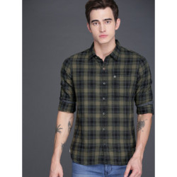 Men Olive Green & Black Slim Fit Checked Casual Shirt
